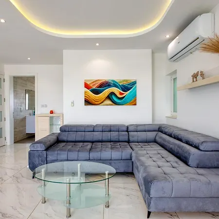 The Marylou Penthouse Daire *