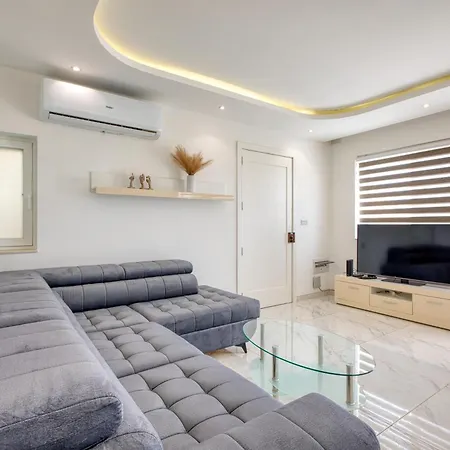 The Marylou Penthouse Daire L-Imgarr