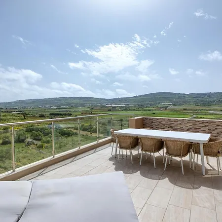 The Marylou Penthouse Apartmán L-Imgarr