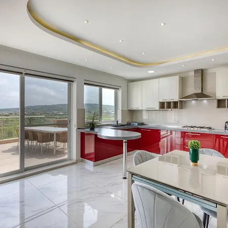 The Marylou Penthouse Apartmán L-Imgarr