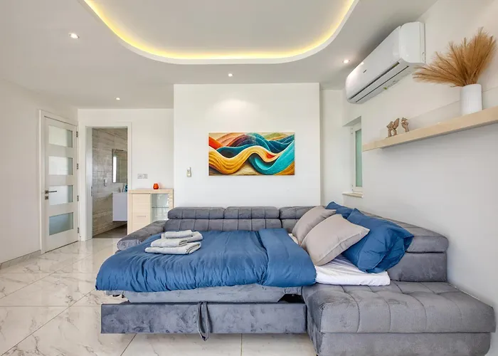 The Marylou Penthouse